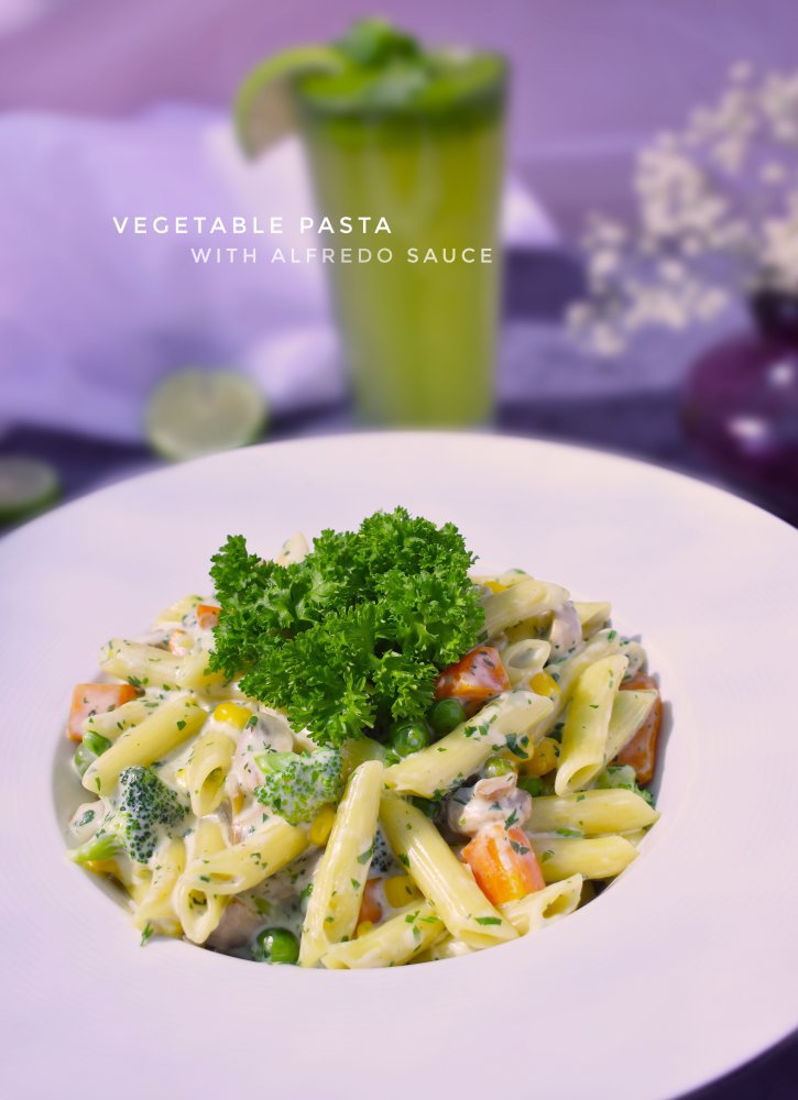 Vegetable Pasta with Alfredo Sauce